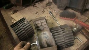 Замена электродвигателя печки ТАВРИИ.