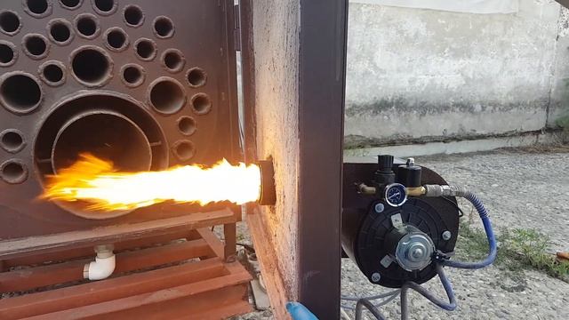 Работа горелки REDSUN на отработке. Как горит правильное пламя