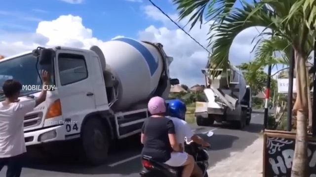 HELIKOPTER, DOUBLE DECKER BUS, MIXER TRUCK, BUS, KERETA API CEPAT, MOBIL MILITER, MOBIL TANGKI смотреть онлайн