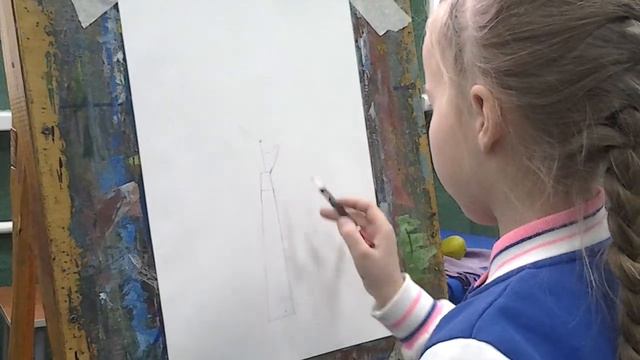 Урок по рисунку, преподаватель Савенко Л.Ю. Виолетта Тыщенко (8 лет). Компоновка натюрморта смотреть онлайн