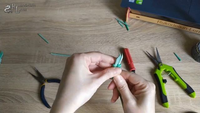 Плетение простого Колоска из газетных трубочек. Очень простой способ. смотреть онлайн