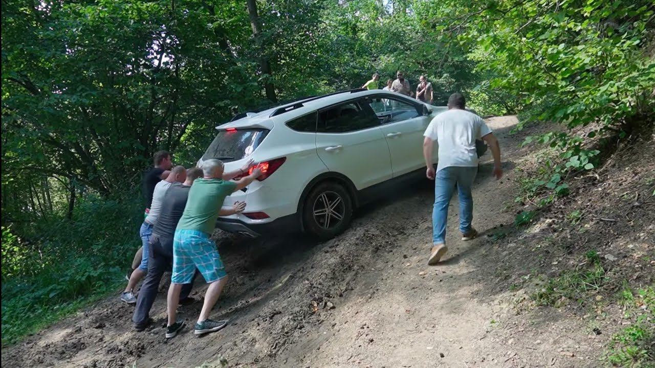 Кроссоверы против горок и диагоналок. Hyundai Santa Fe, Volvo XC70, Mitsubishi Outlander, и др. смотреть онлайн
