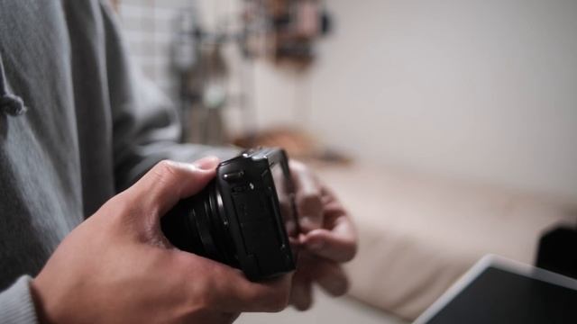 why you need this 200$ camera in 2023 (Canon EOS M10) смотреть онлайн