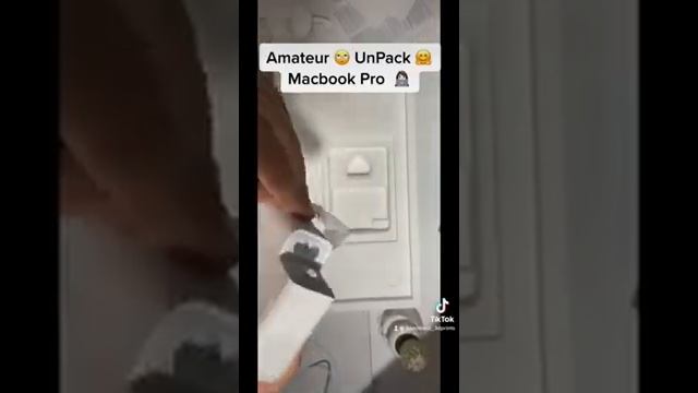 Apple MacBook Pro - 16.2" - M1 Pro - 16 GB RAM - 1 TB SSD @Apple смотреть онлайн