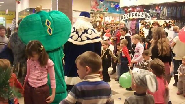 Новый год в ТЦ Радуга г. Липецк 2012 г. (Видео #1) смотреть онлайн
