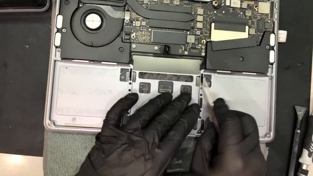 MacBook Pro 2017 13 A1708 バッテリー交換修理 смотреть онлайн