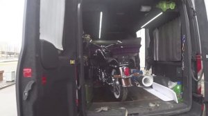 Как правильно грузить мотоцикл в фургон