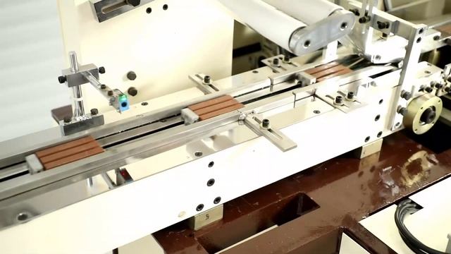 Chocolate Packing Machine смотреть онлайн