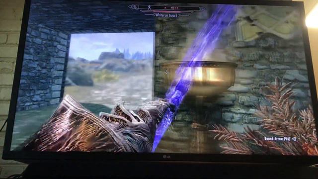 Full Whiterun takeover using only bound weapons 😰 смотреть онлайн