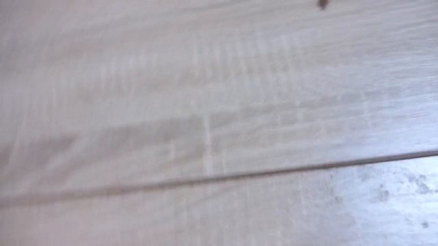 Как сделать лобзиком идеально прямой разрез. И что делать если нет струбцины. Часть 1. смотреть онлайн