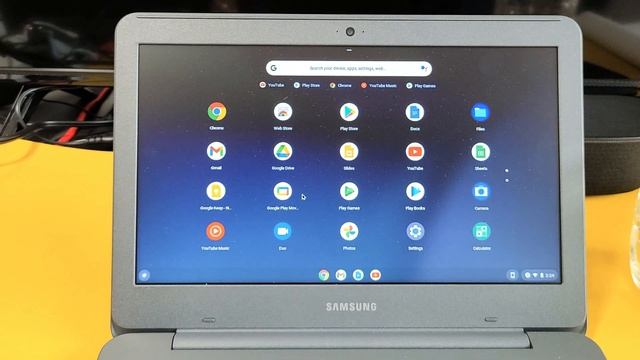 Chromebooks: How to Move Apps to Desktop Shelf / Taskbar смотреть онлайн