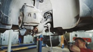 Как поменять сальник на Skoda Octavia