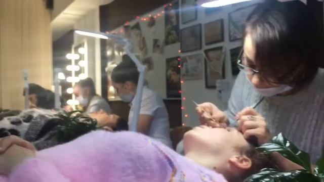 С Новым Годом? LashStudio V.Bezpalenko смотреть онлайн