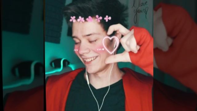 Велл и пушистый волк и Милс Кел ?? смотреть онлайн