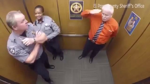 Скрытая камера в лифте  смех до слез