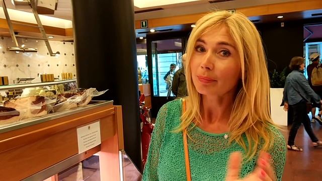 ЧТО ПРИВЕЗТИ ИЗ ИТАЛИИ: 5 ИДЕЙ СЪЕДОБНЫХ СУВЕНИРОВ смотреть онлайн