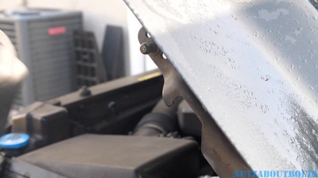 2004-2016 Nissan Armada Hood Strut replacement смотреть онлайн