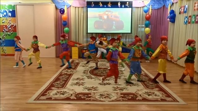 танец Гномы лилипутики смотреть онлайн