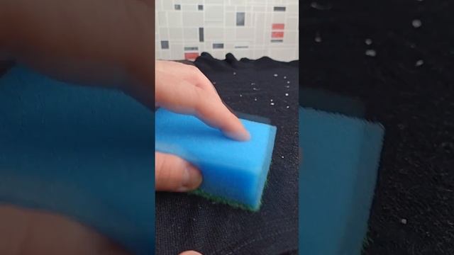 Как избавиться от катышек на одежде. Рабочий лайфхак смотреть онлайн