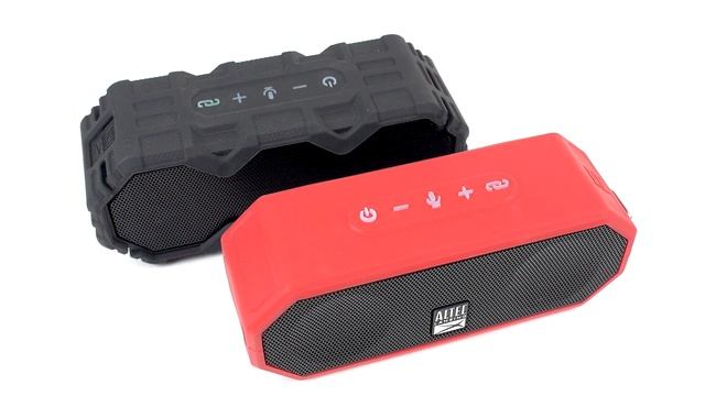 Using the IMW449 Jacket H20 4 Bluetooth Speaker - Part 2 BT Pairing and House Party смотреть онлайн