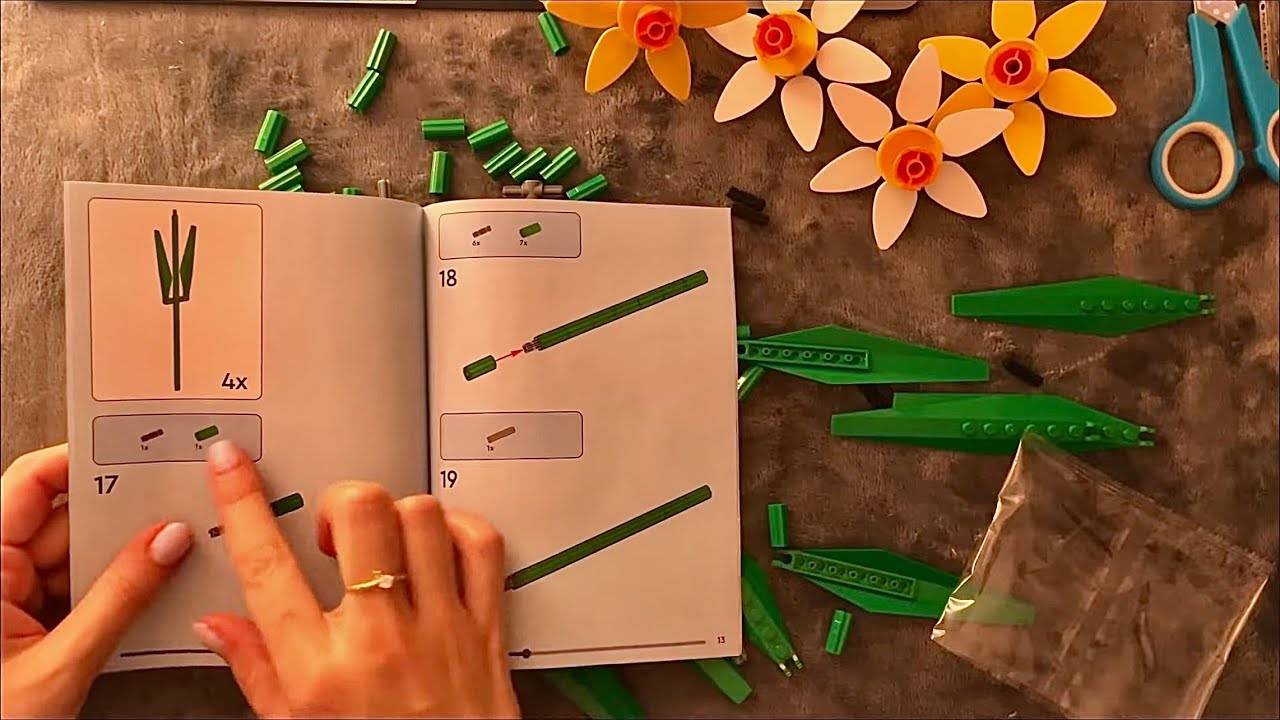 💝 ASMR Galaxy ~ [АСМР] 😴 Давайте соберем нарциссы LEGO. Шепчущий щелкающий звук и щелчки Lego смотреть онлайн