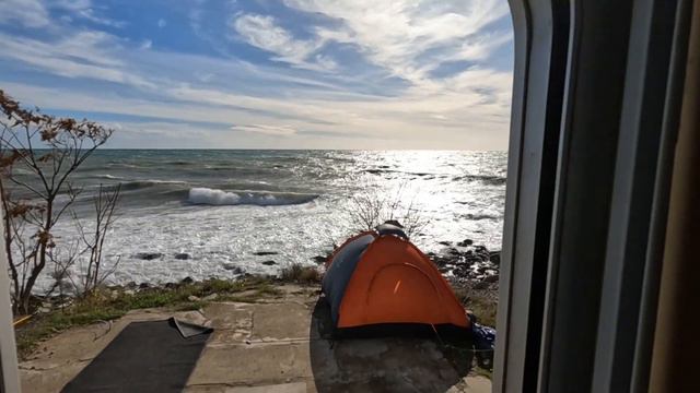 27 ч. Жизнь в караване у моря. Опорожнение кассеты, слабонервным не смотреть. смотреть онлайн