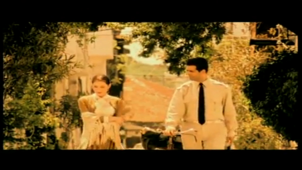 Mahsun Kırmızıgül - Göçmen Kızı смотреть онлайн