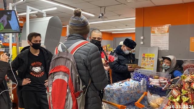 ЗАКРЫЛИ ДИКСИ В МОСКВЕ! ОПЕРАТИВНИК ЗАПРЕЩАЕТ СНИМАТЬ! УЧИМ МАГАЗИН РАБОТАТЬ ПО ЗАКОНУ! смотреть онлайн