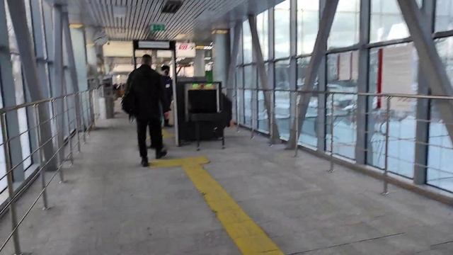 12 февраля 2022 Видео поездка от ст. м. Деловой Центр (Москва Сити) наземным метро до ст. Нахабино. смотреть онлайн