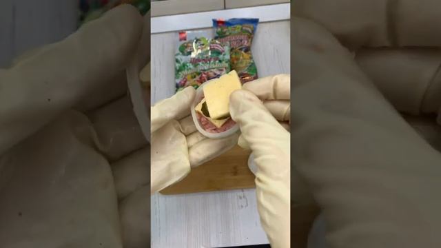 Очень вкусные и сочные луковые кольца с начинкой) смотреть онлайн