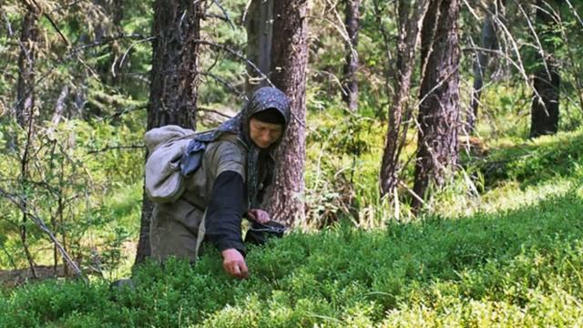 Агафья Лыкова в 1982 году. Кто такие старообрядцы? смотреть онлайн