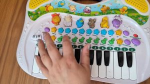 Обзор Музыкальное пианино с животными Simba. Детское пианино