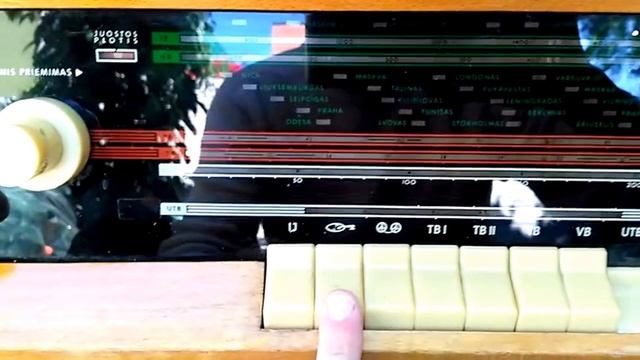 Живой РАРИТЕТ! Ламповая радиола Minija 4 (СМЛ - 1) в работе. Вот что значит "сделано в СССР" ! смотреть онлайн