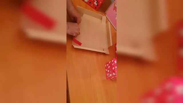 Как правильно собрать крышку складной подарочной коробки смотреть онлайн