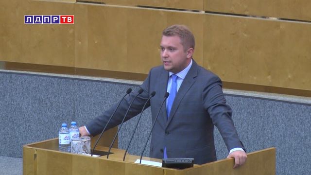 Борис Чернышов: Необходимо усилить работу по созданию российской электронной школы