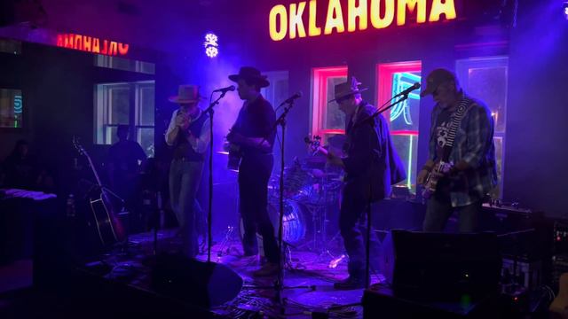 C. Thomas Howell - Possessed LIVE at Ponyboy (OKC) смотреть онлайн