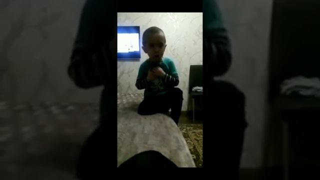 малыш учит как разговаривать маму смотреть онлайн