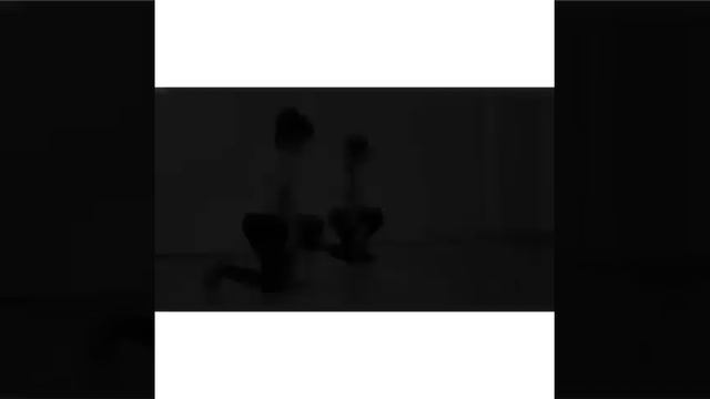 Skam Penetrator Chris dancing смотреть онлайн