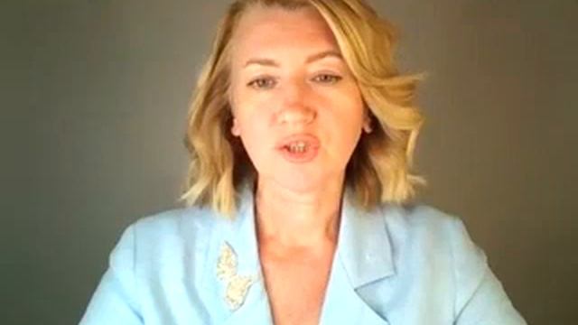 Про правильные и неправильные слова, инфантилизм и взрослую позицию смотреть онлайн