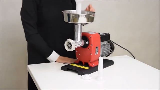 Moulin à viande électrique New O.M.R.A. de table TC5 - démonstration смотреть онлайн
