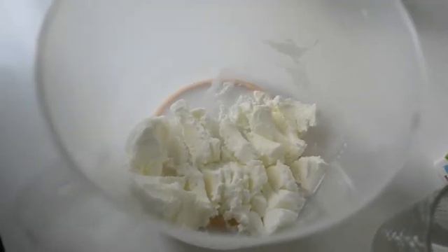 САМЫЙ ЛУЧШИЙ ПРОХЛАДИЛЬНЫЙ НАПИТОК ИЗ ДЕТСТВА! смотреть онлайн