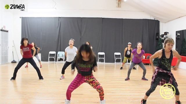 Cantalo Ricky Martin, Bad Bunny, Residente Choreography / NatsO ZUMBA смотреть онлайн