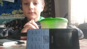 почему power bank сначала заряжать телефон а потом перестаёт.