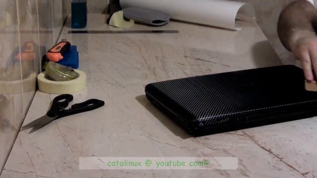 Tutorial foliere laptop - laptop vinyl cover смотреть онлайн