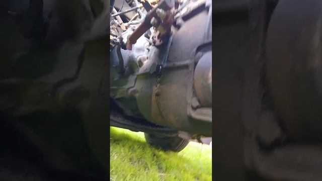 MANUAL Transmission fluid CHECK on 91 Nissan Ud1800 смотреть онлайн