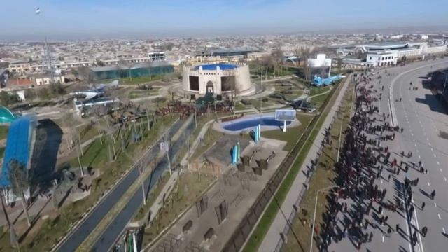 Парк в Старом городе города Карши смотреть онлайн