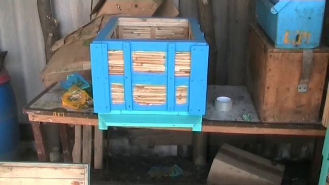 ✅Как правильно красить ульи из камыша часть:2 смотреть онлайн