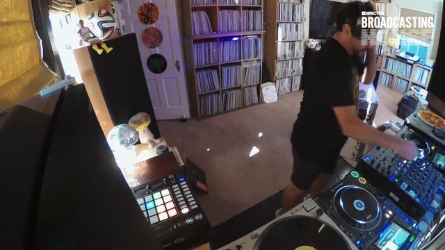 Mark Farina (Episode #7) - Defected Broadcasting House смотреть онлайн
