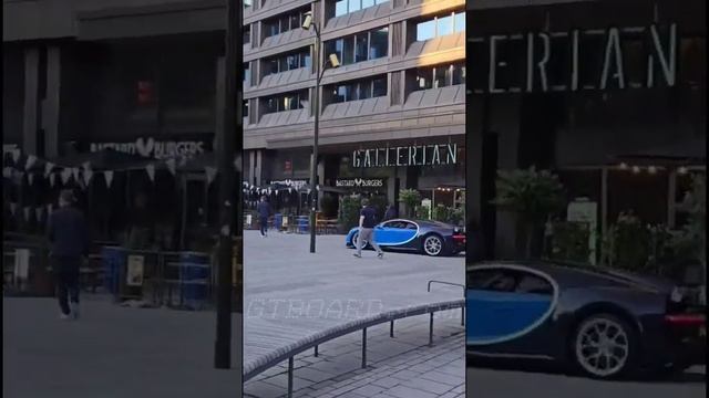 ?1500 HP Bugatti Chiron from Northern Ireland in Stockholm, Sweden. Creates a stir! Also a Mercedes смотреть онлайн