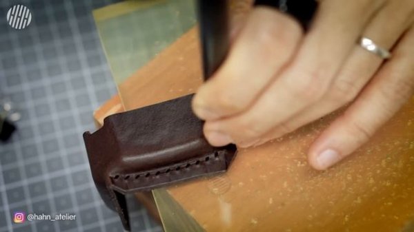 [Leather Craft] Wet molding a leather Zippo lighter case